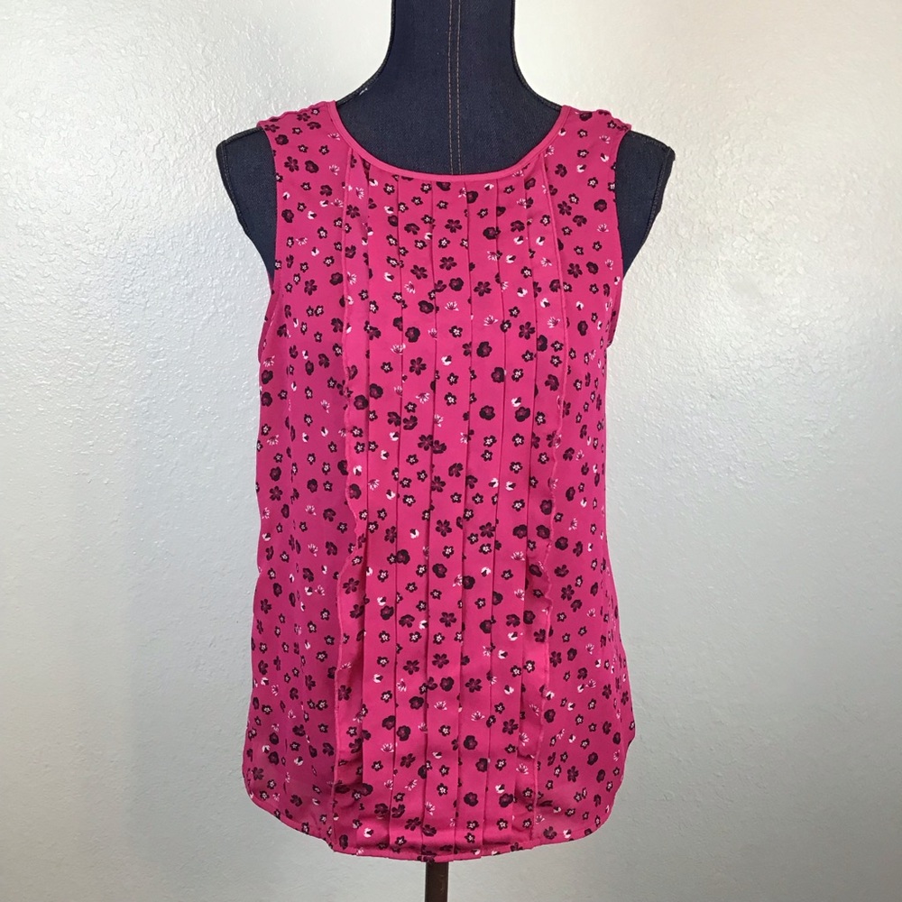 ELLE  Flowered Pink  Sleeveless Small Top